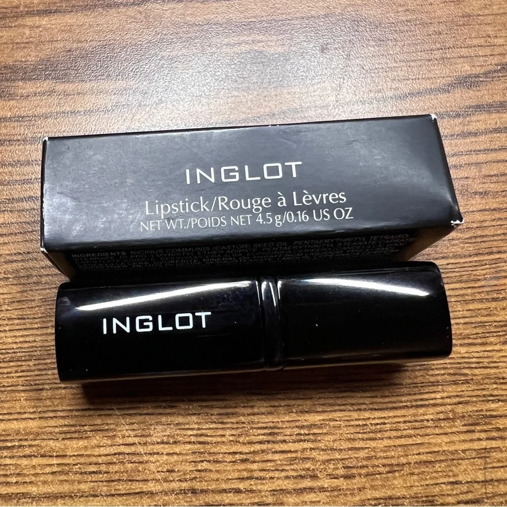 Inglot Lipstick #104